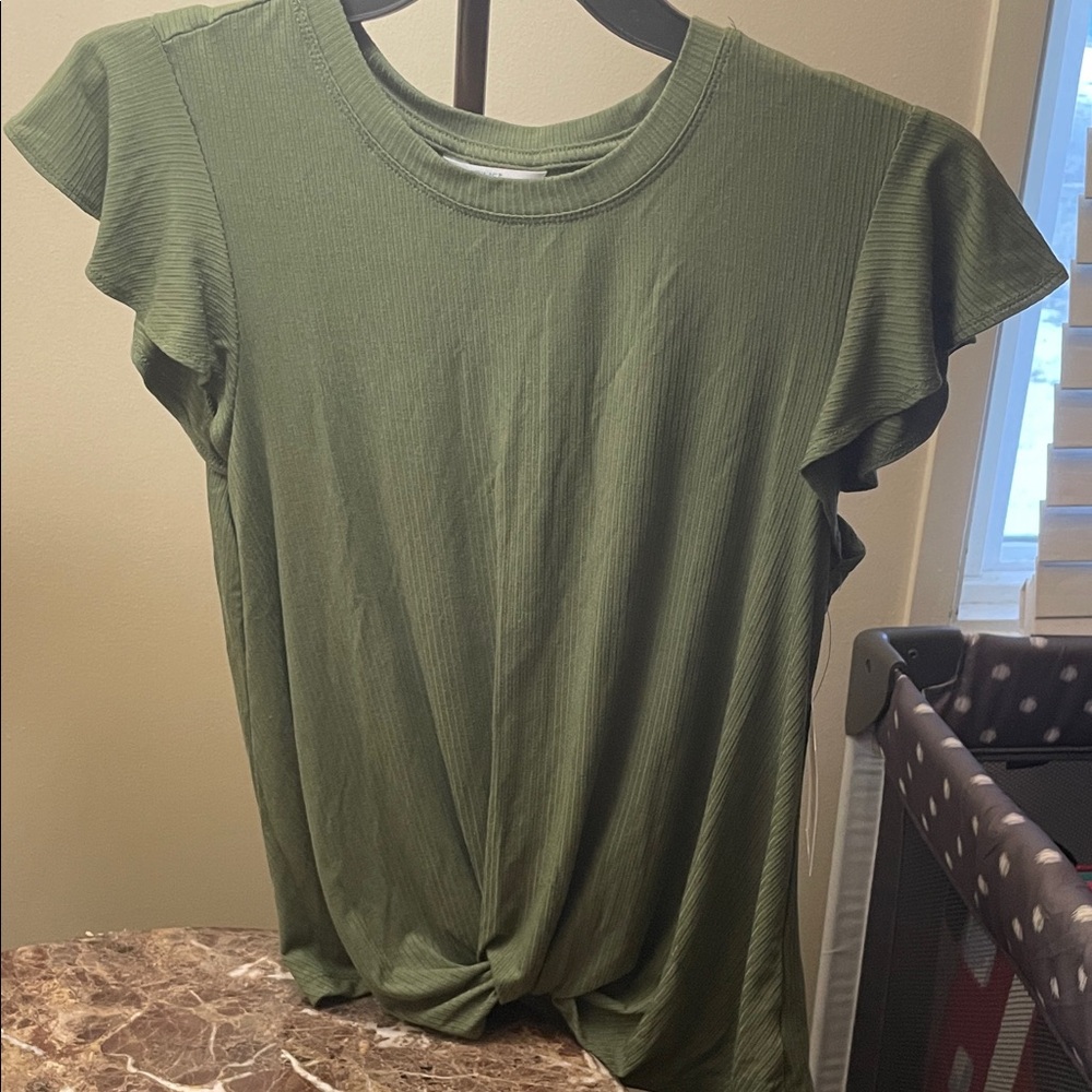Livaeco Elegant Olive Ruffle Sleeve Women's Top